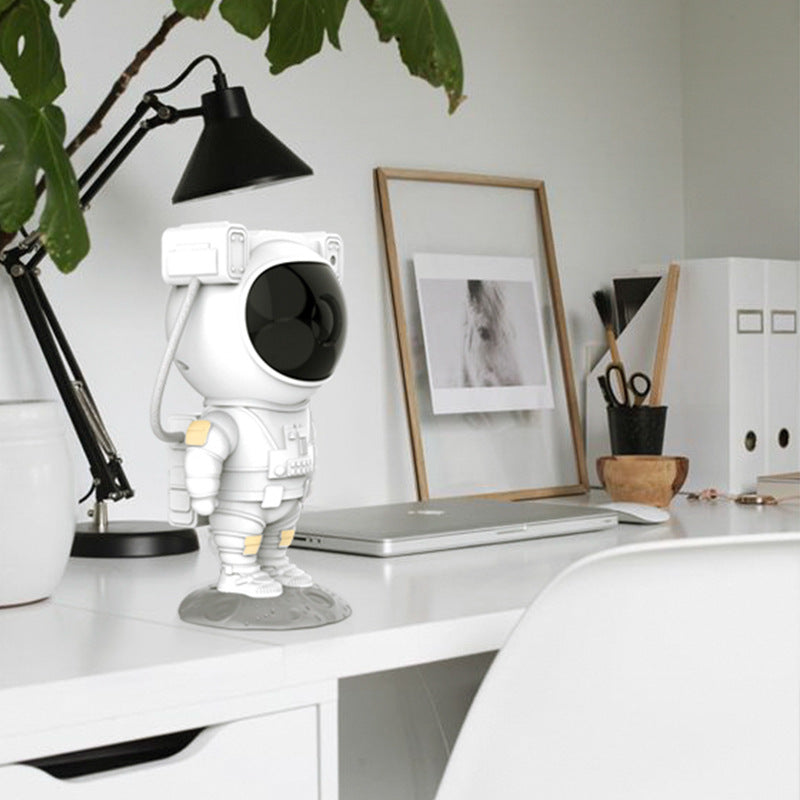 Astronaut Galaxy Star Projector Lamp – USB Night Light for Bedroom Atmosphere