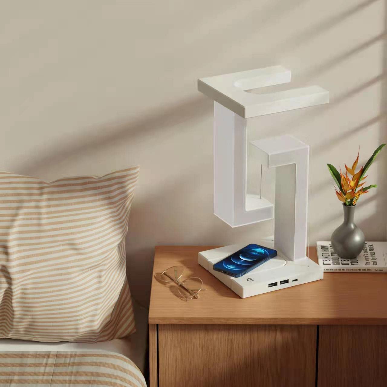 Smart Floating Balance Table Lamp – Wireless Charging Suspension Lamp for Bedroom & Home