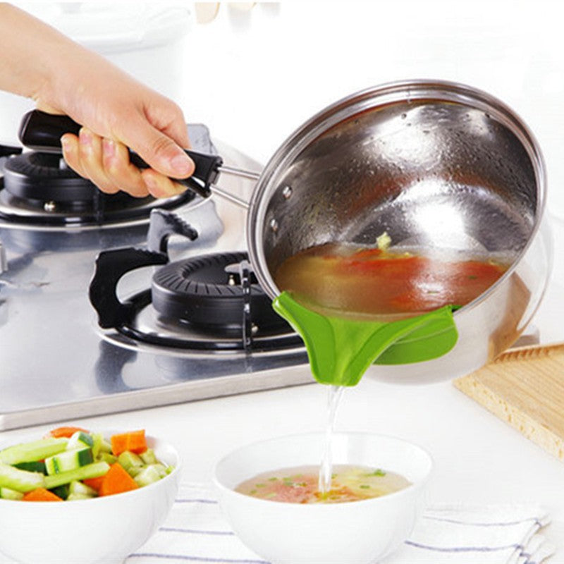 Silicone Kitchen Pouring Funnel – No-Spill Pot Clip for Soup, Liquid & Sauces | 1, 2 or 3 Pack